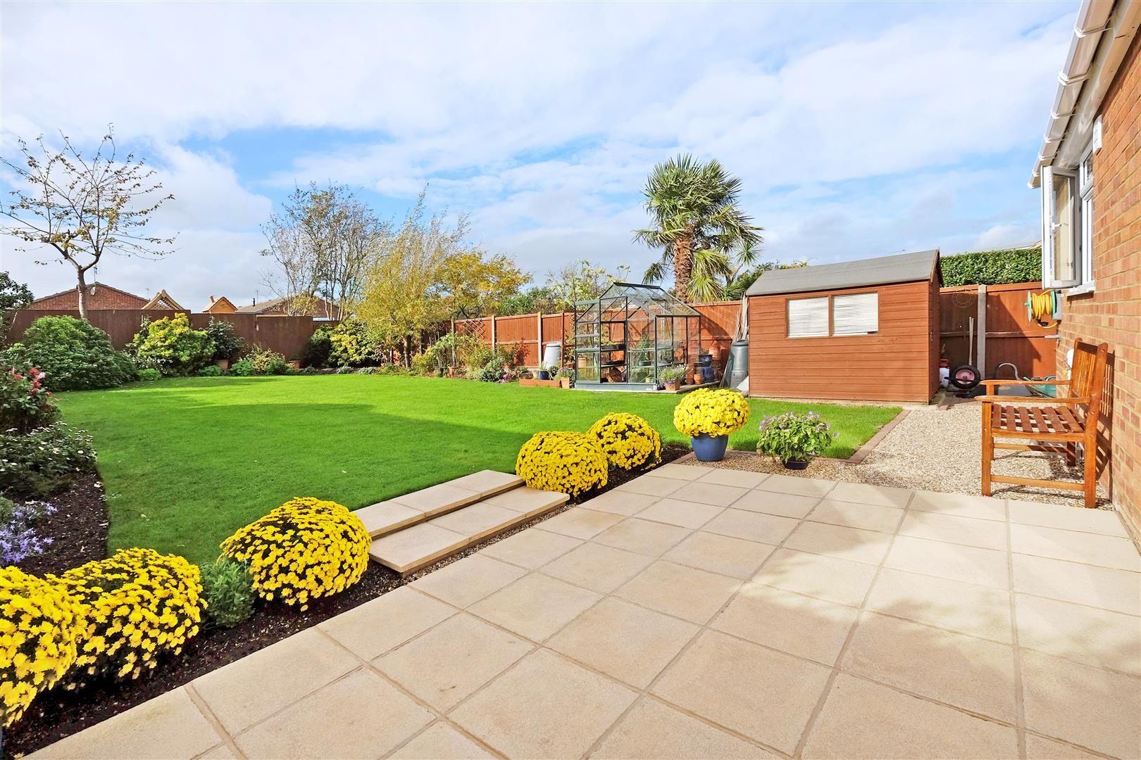 2 Bed, 1 Bath Property For Sale in Valkyrie Avenue, CT5 4DL